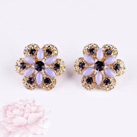 STUNNING High-End Crystal and Resin Purple Opal Studs - Picture 4 of 5